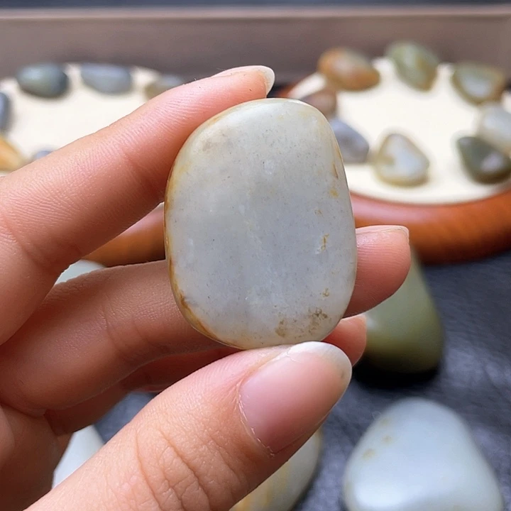 和田玉颈饰未镶嵌42
