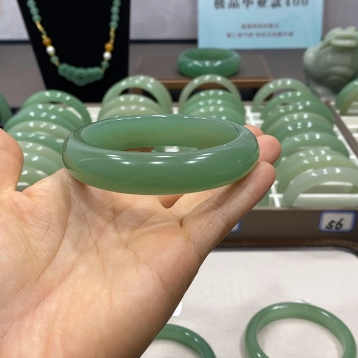 东陵石手镯（圆镯）未镶嵌蓉****儿