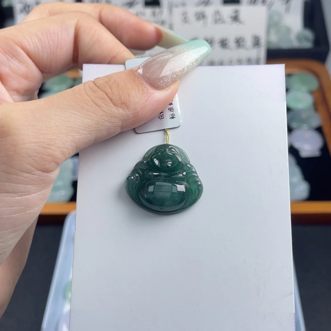 颈饰未镶嵌翡翠佛公