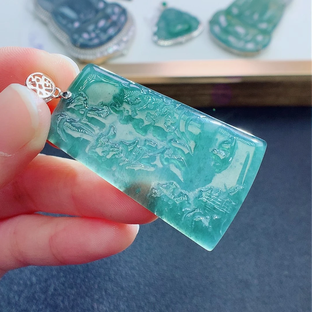 翡翠颈饰未镶嵌翡翠