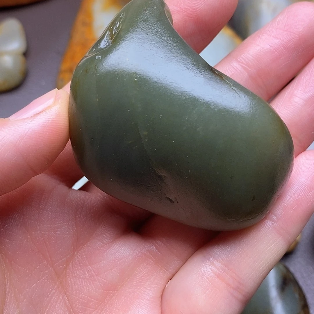 和田玉未镶嵌颈饰19