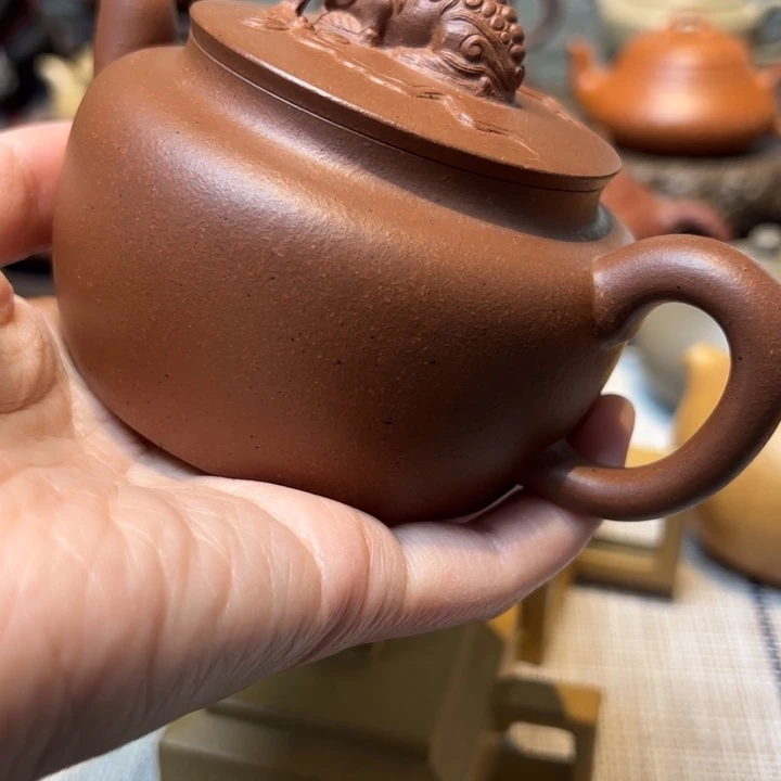 仁***火茶壶紫砂绶带，容量200毫升，紫泥