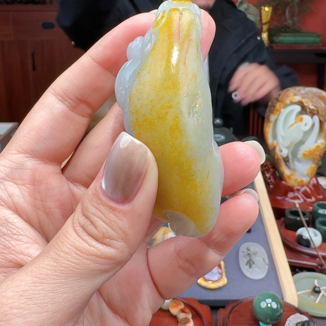 用***3和田玉未镶嵌挂件