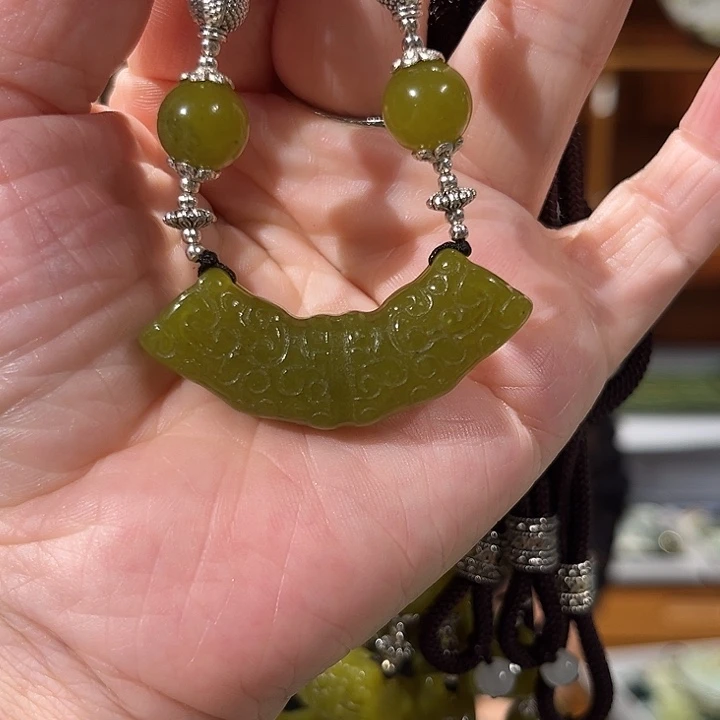 未镶嵌岫玉毛衣链