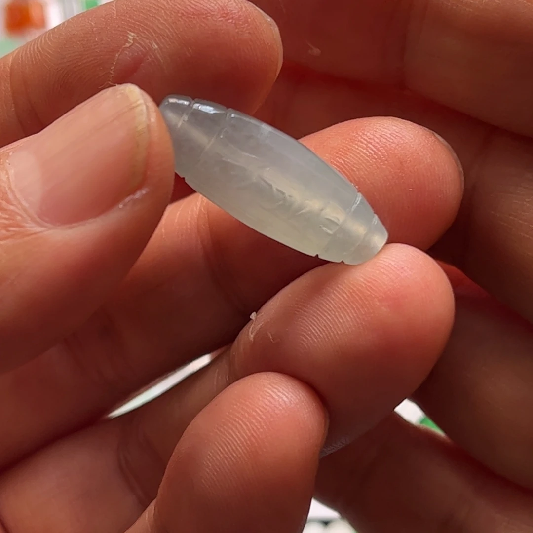 定制翡翠未镶嵌六字