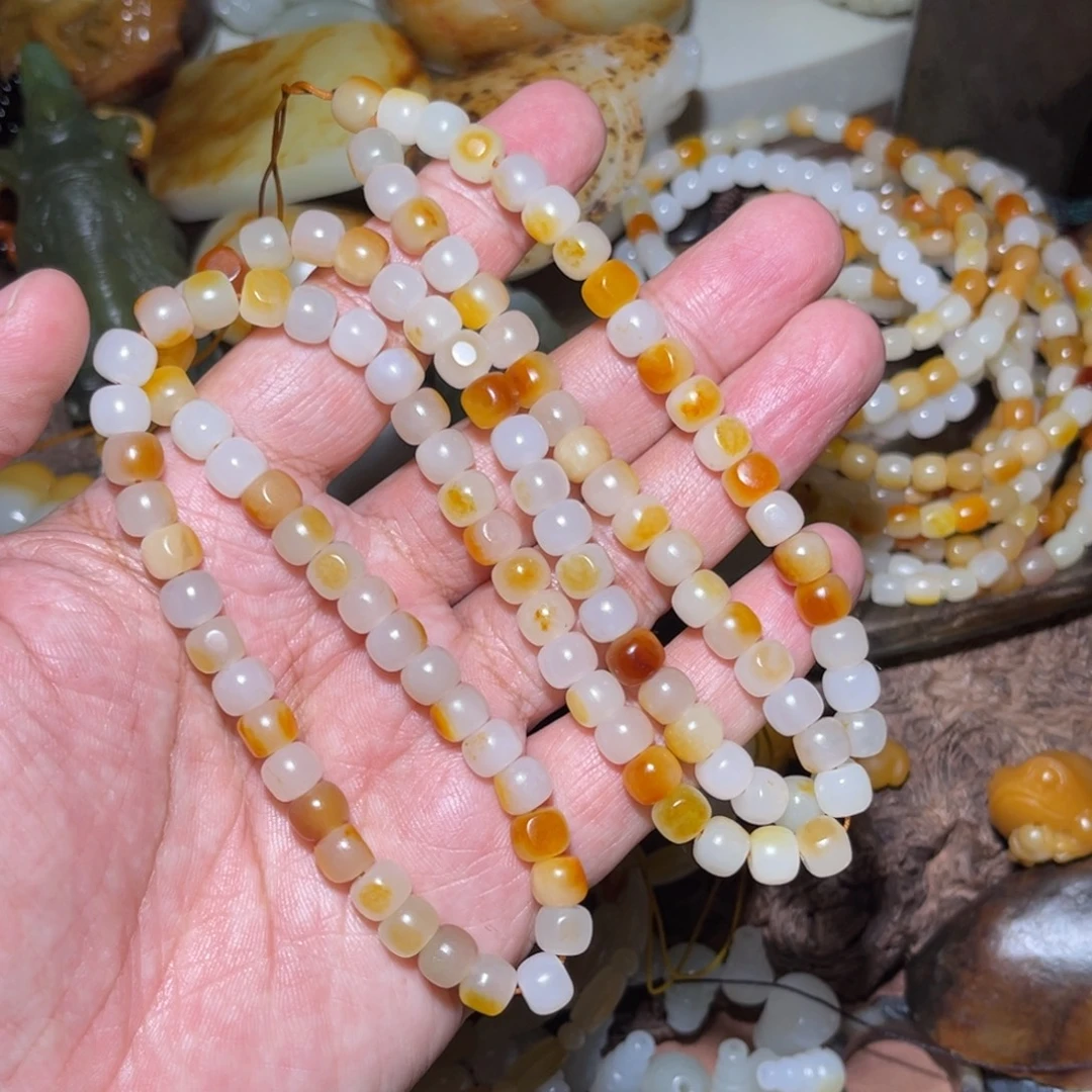 和田玉未镶嵌车挂