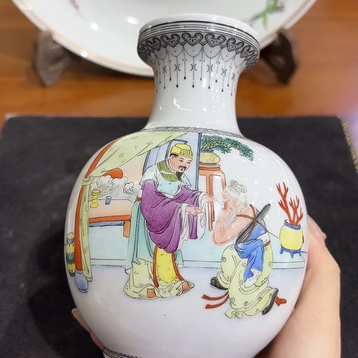 硬质氧化铝可****1粉彩瓶子