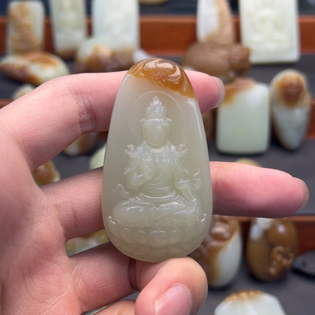 和田玉（糖玉）未镶嵌颈饰