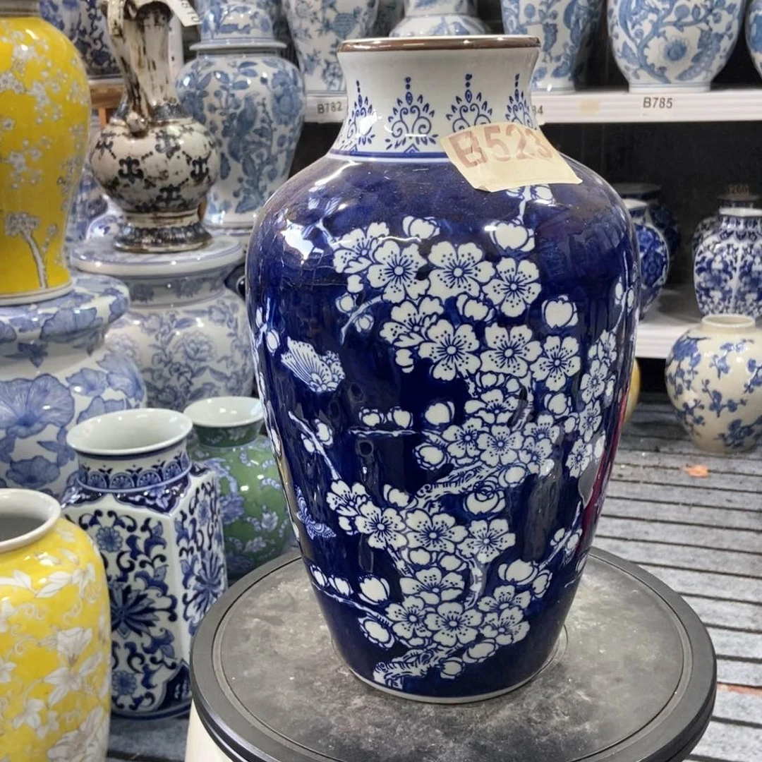 摆件花瓶手绘釉下彩