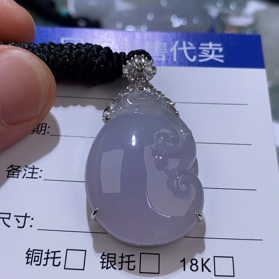 18K金镶嵌定制翡翠1111