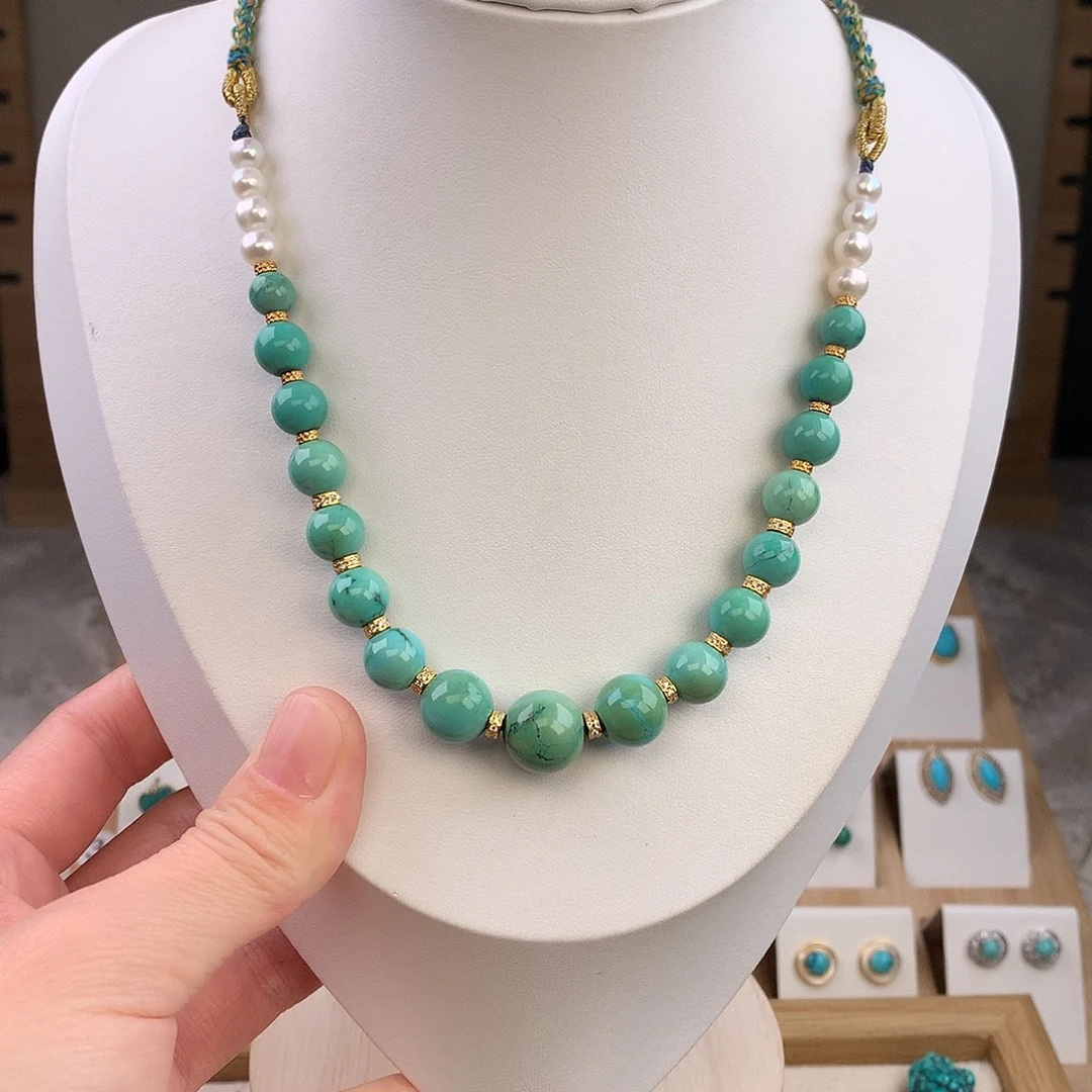 绿松石未镶嵌颈饰