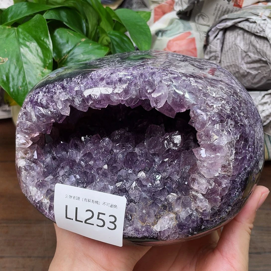 未镶嵌水晶大型摆件（非配饰）