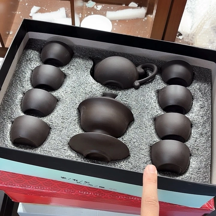 孤品茶具套装等。