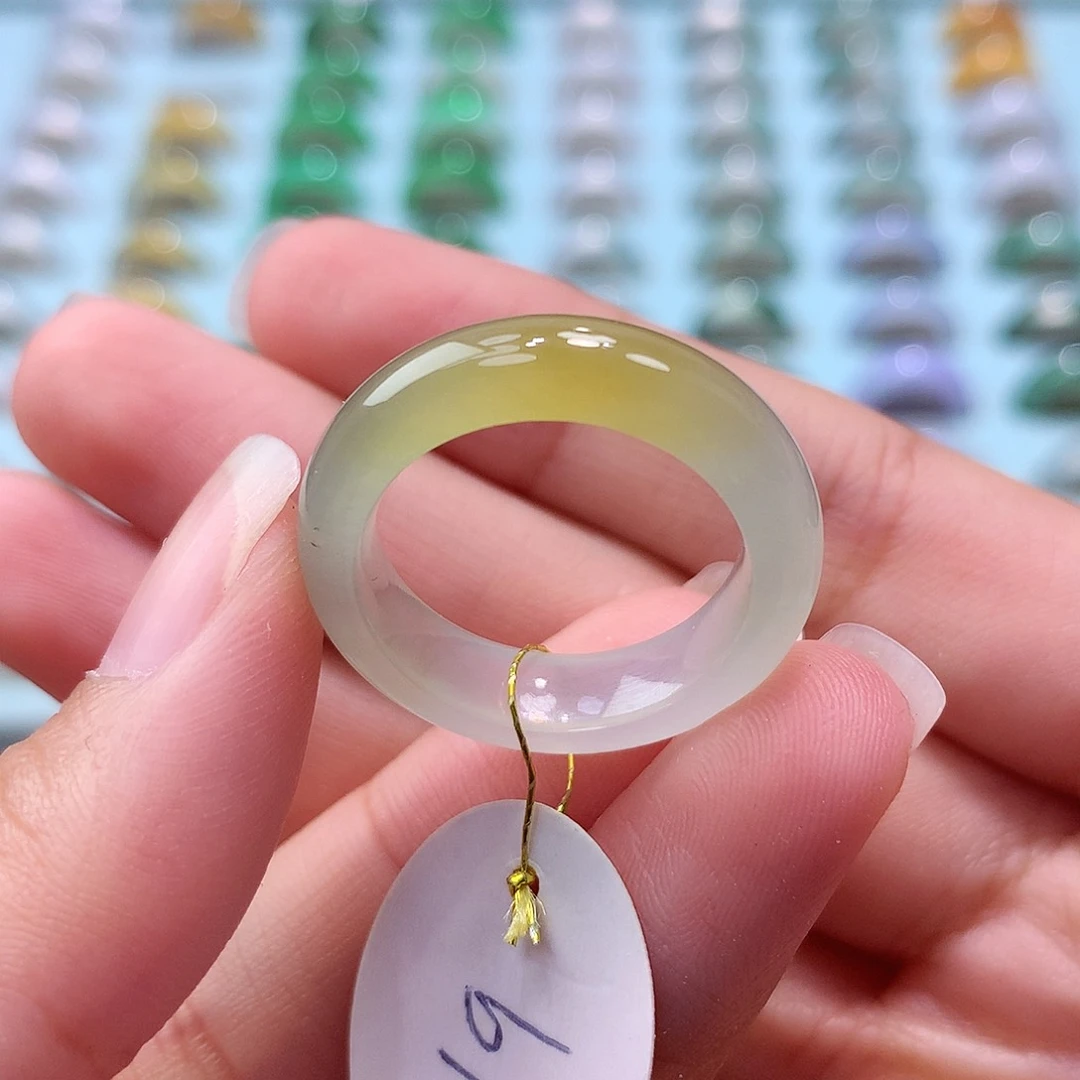 未镶嵌戒指翡翠19圈