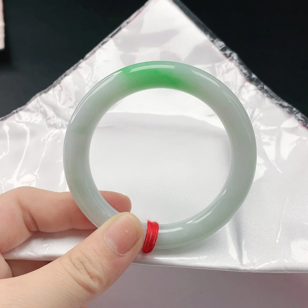 翡翠手镯未镶嵌翡翠244