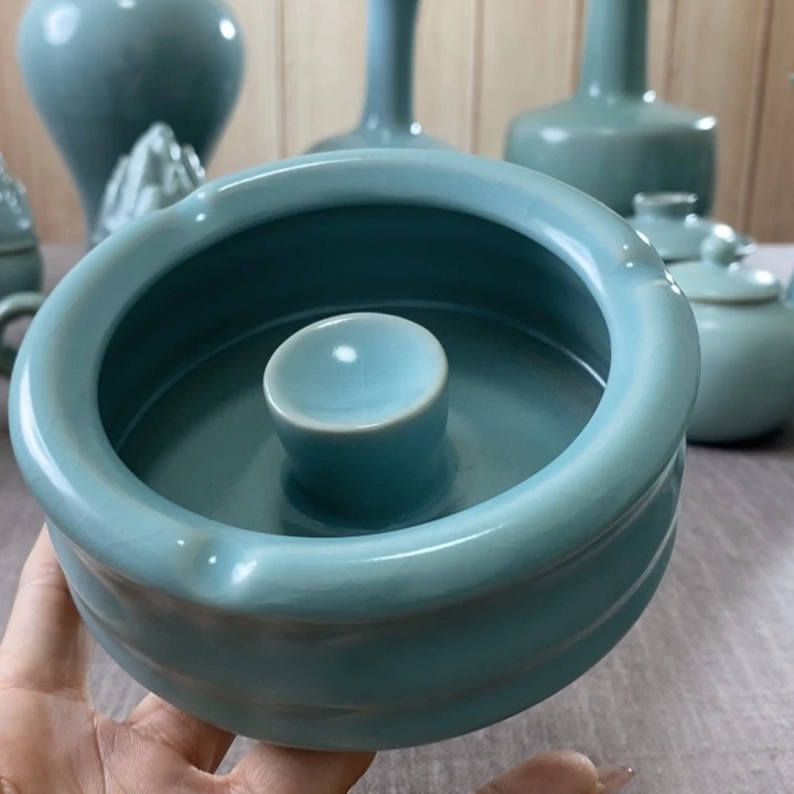 瓷片烟灰缸一一一一一一一一一