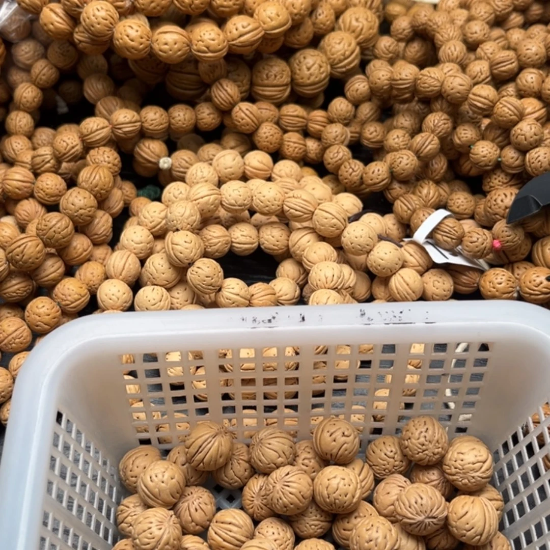 高***称文玩核桃手串散籽批发150米