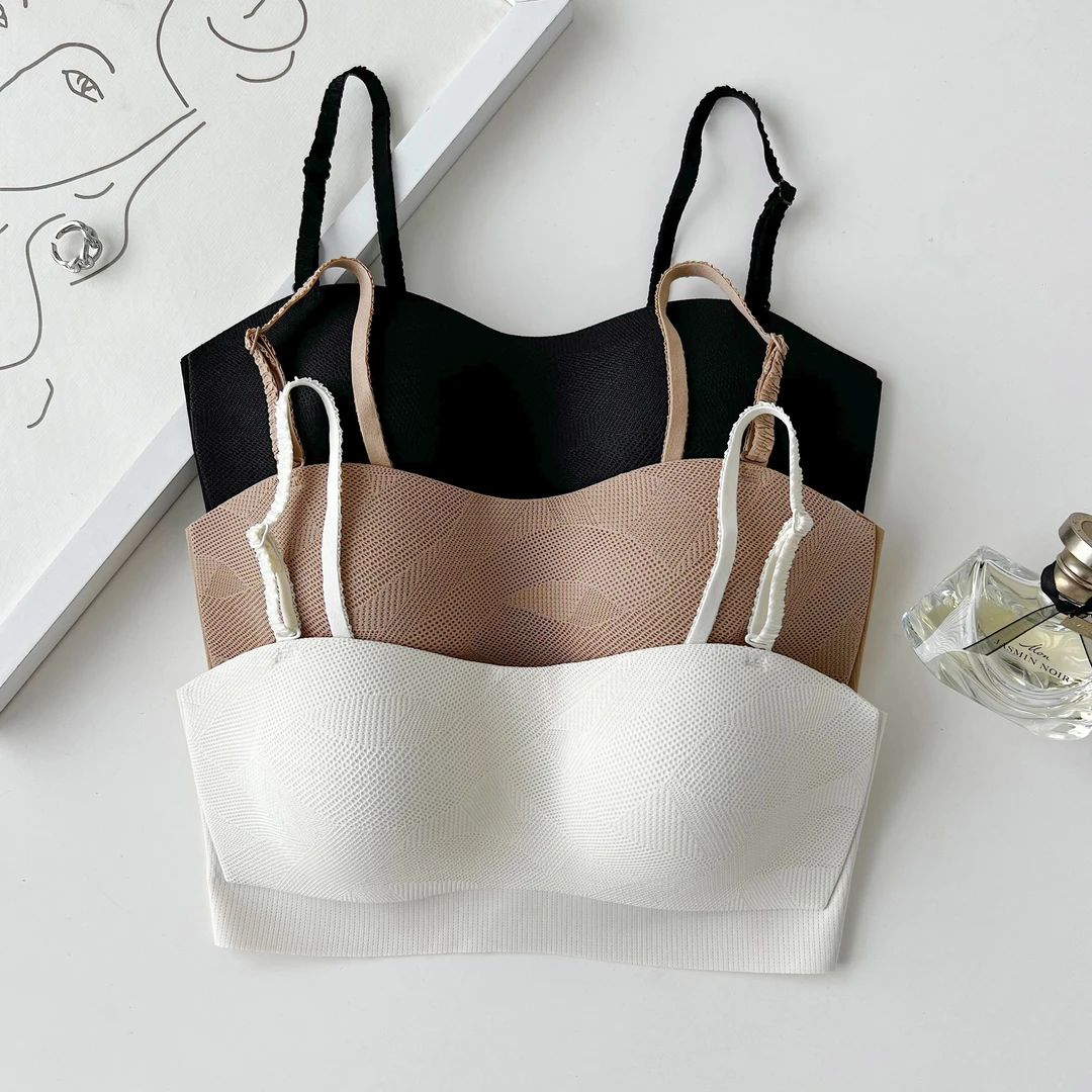 蕾丝无痕防滑抹胸背心 W0689