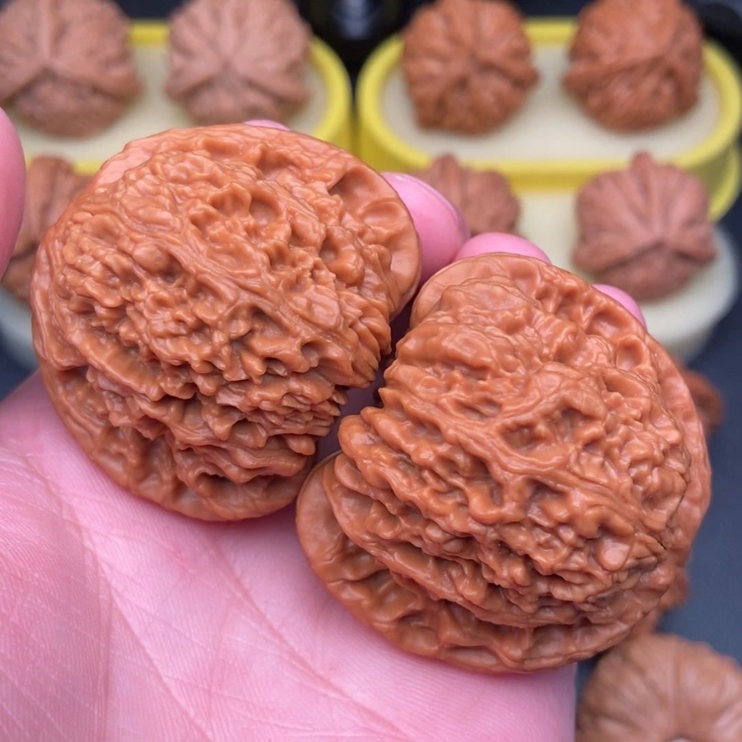 文玩核桃把件毕业拉丝南疆46