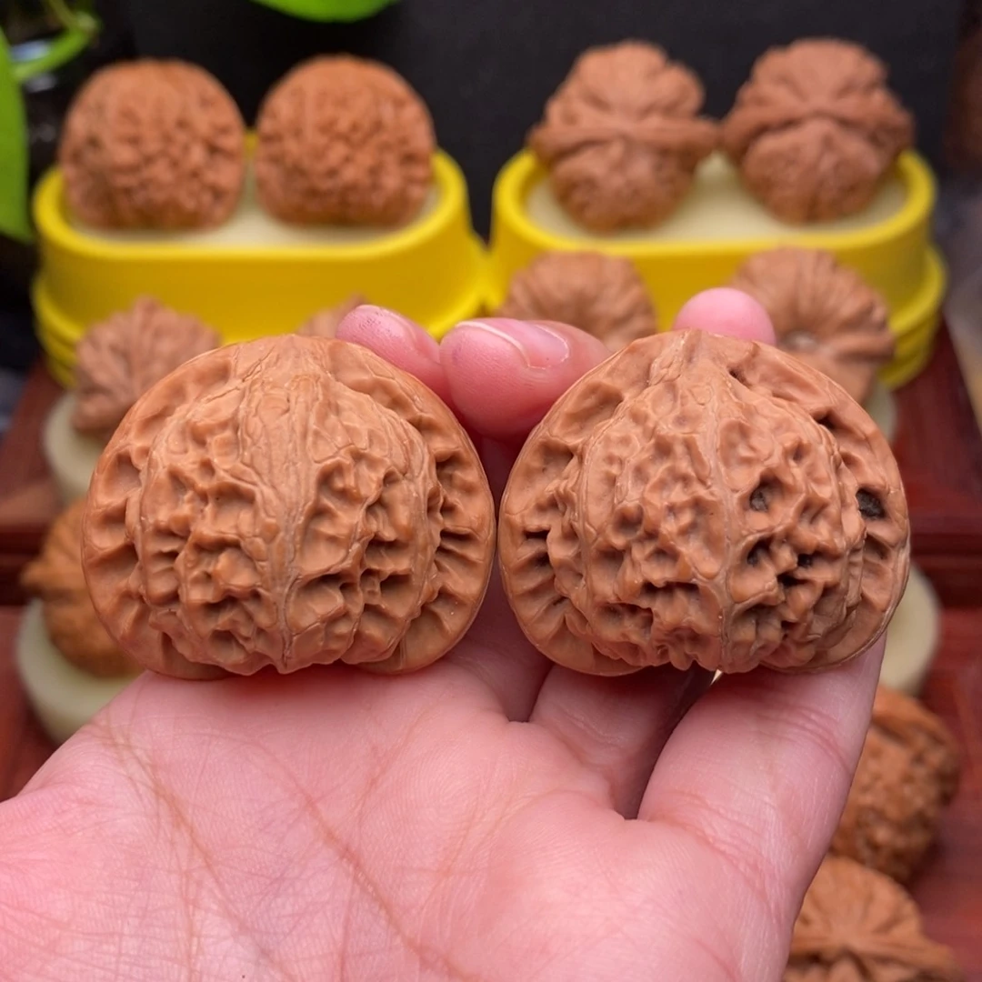 把件文玩核桃39“红皮”全品大宫灯