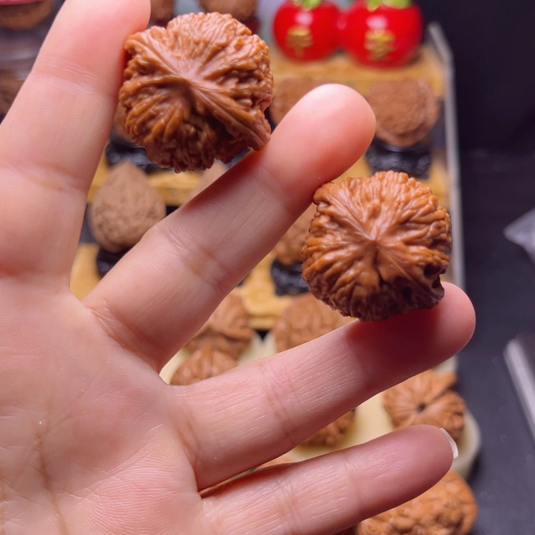 吊坠文玩核桃龙珠手捻小核桃