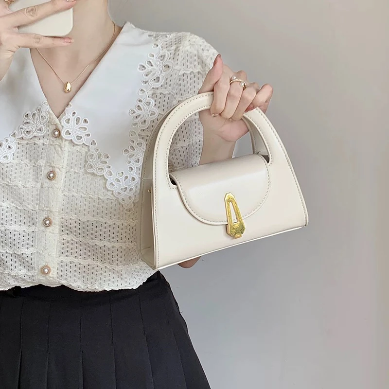 【拾柒推荐】四号小众简约时尚轻奢腋下斜跨气质流行单肩百搭女包