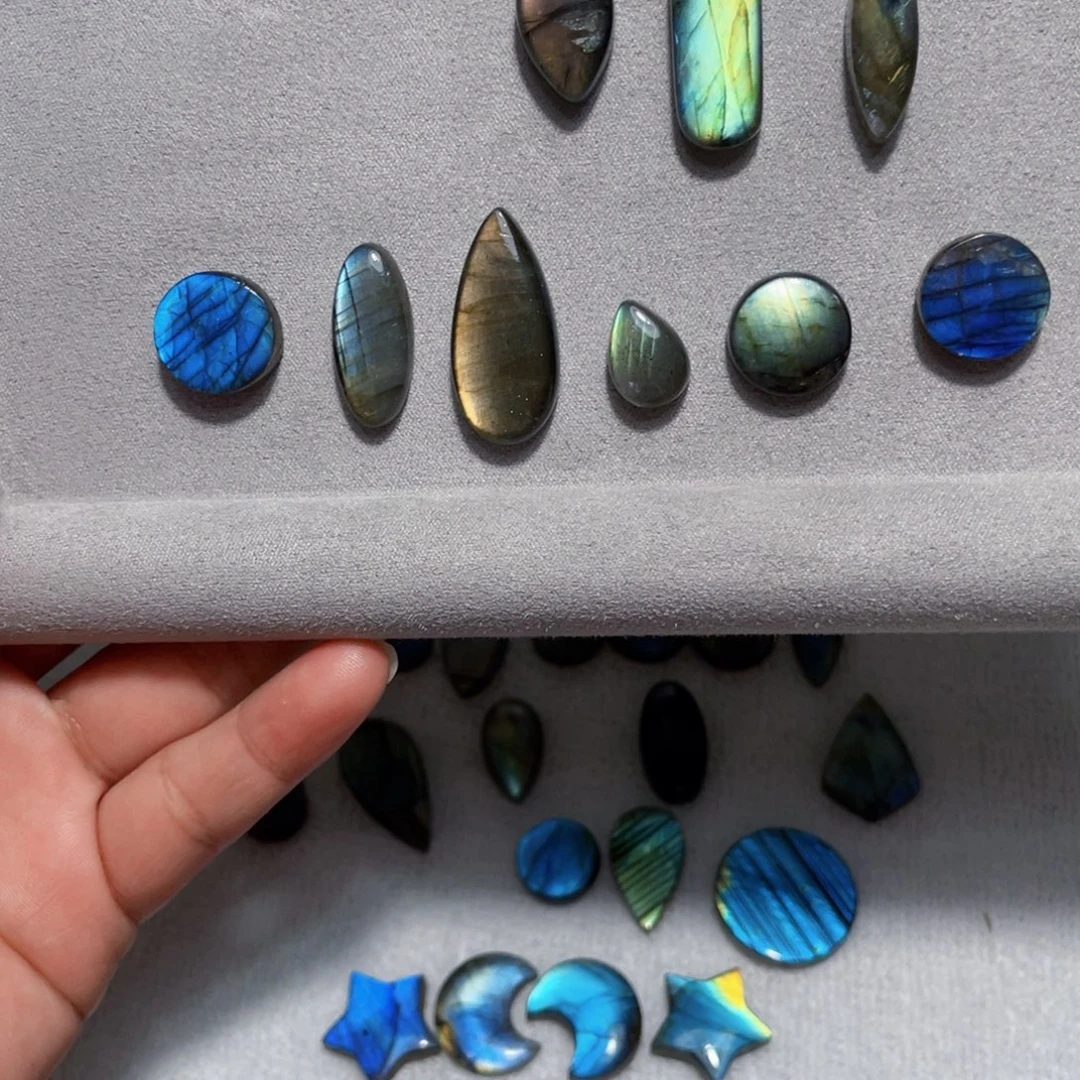 免****颈饰长石银S925镶嵌