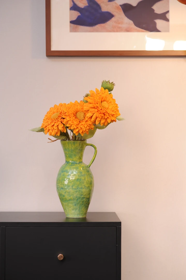 景德镇手工青绿艺术感单耳花瓶（ 高28 口9.5 内口径8.5  肚经14）