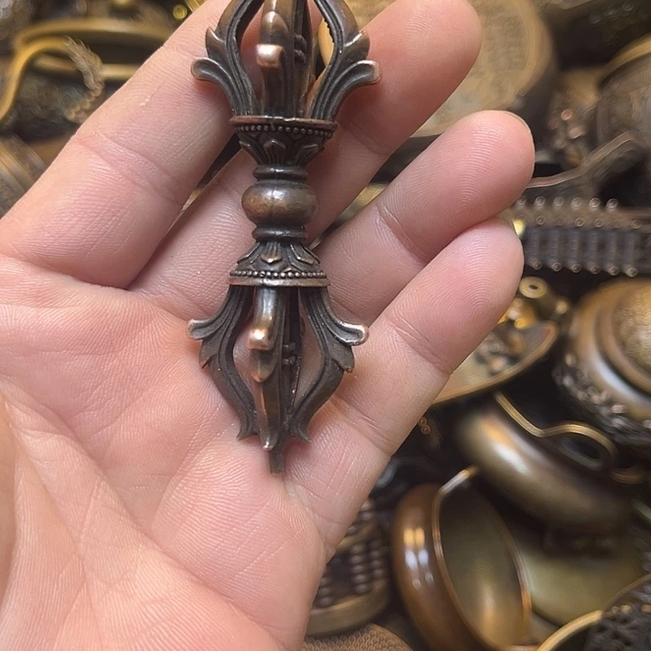 诚信经营精美铜器