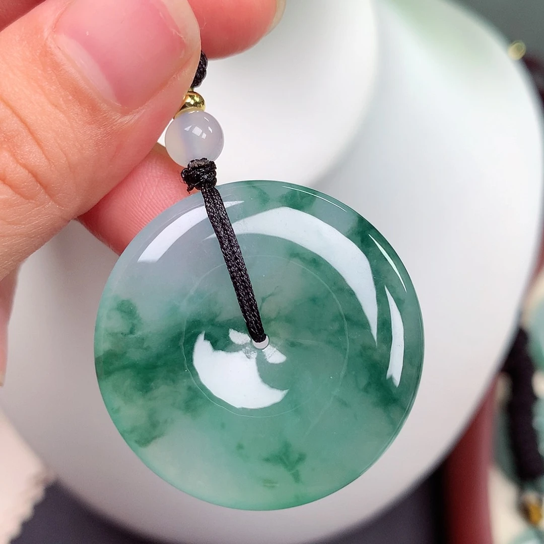 翡翠未镶嵌颈饰平安扣 33.3x5.7mm