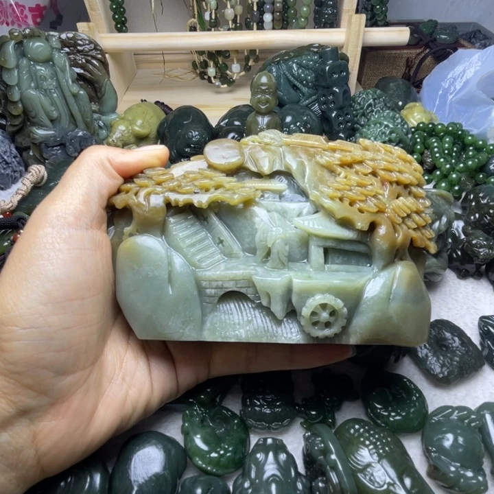牛***1和田玉未镶嵌颈饰