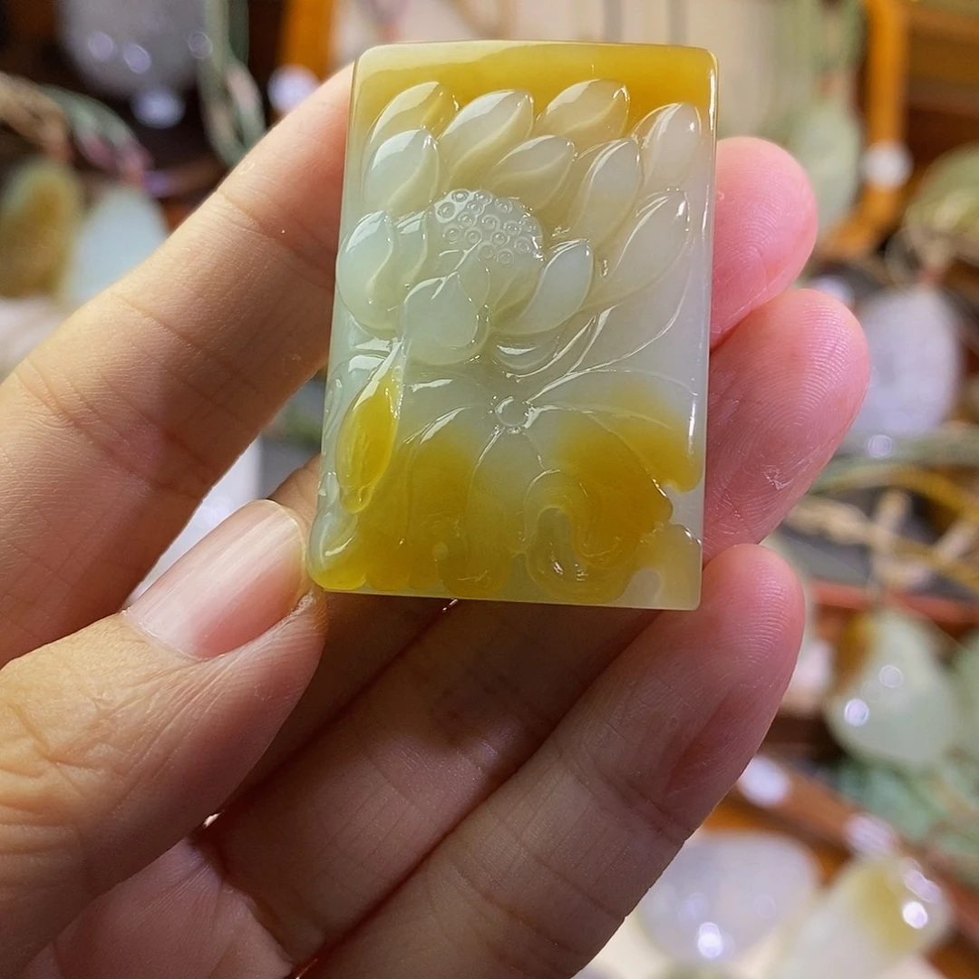 颈饰未镶嵌和田玉