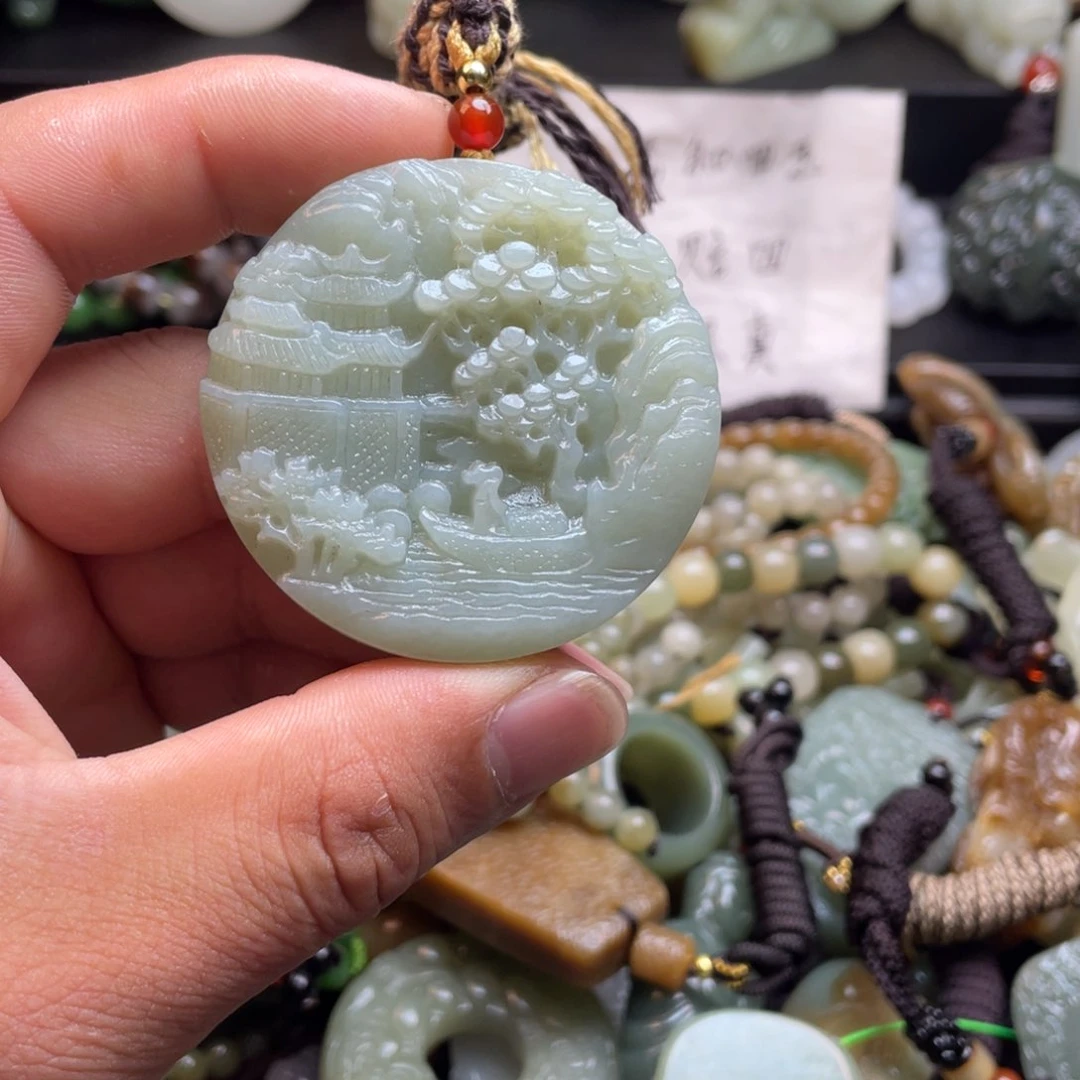 和田玉未镶嵌颈饰