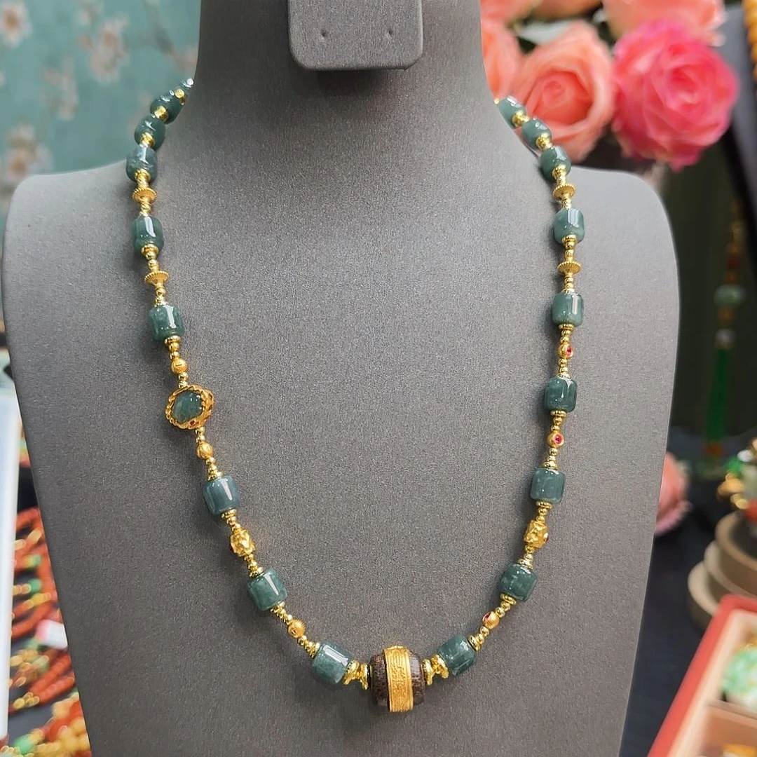 翡翠未镶嵌颈饰原价498 一步到位炸福利298