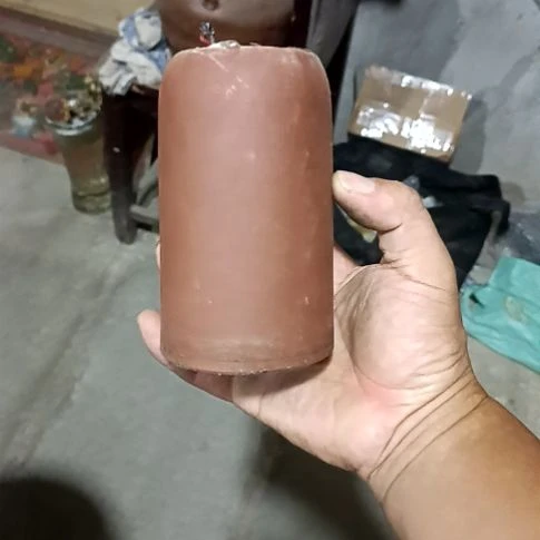刘***元摆件摆件一个完整品相如图