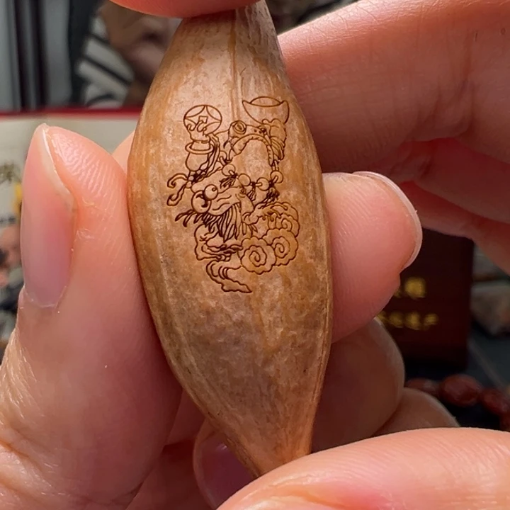 橄榄核吊坠橄榄核