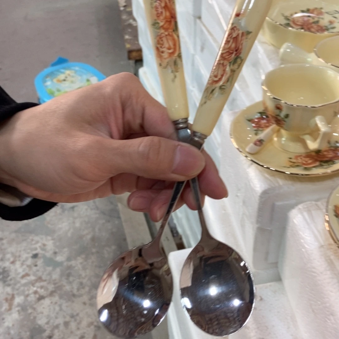 星博陶瓷……………………………………2