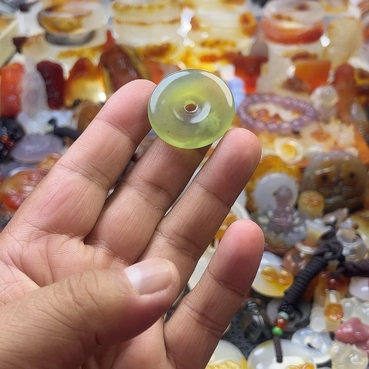太***晴玛瑙/玉髓未镶嵌颈饰