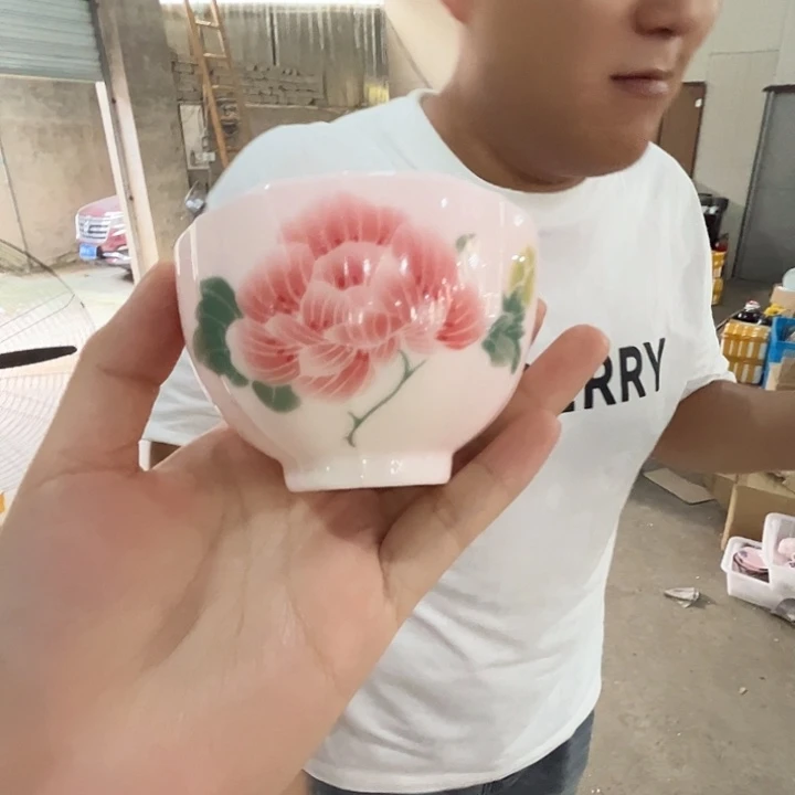 瓷片景德镇陶瓷红嘻嘻芙蓉主人杯一只