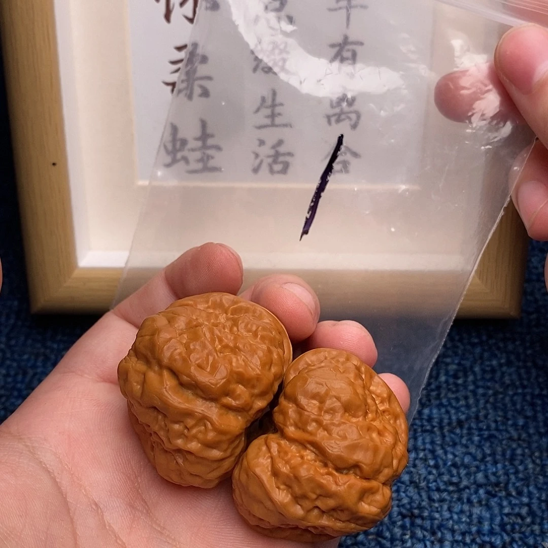 文玩核桃把件蛤蟆头42尺全品