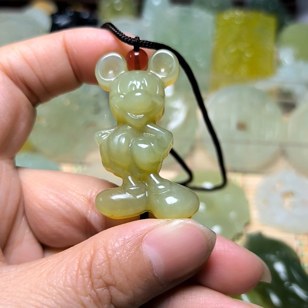 蛇纹石玉颈饰未镶嵌茗