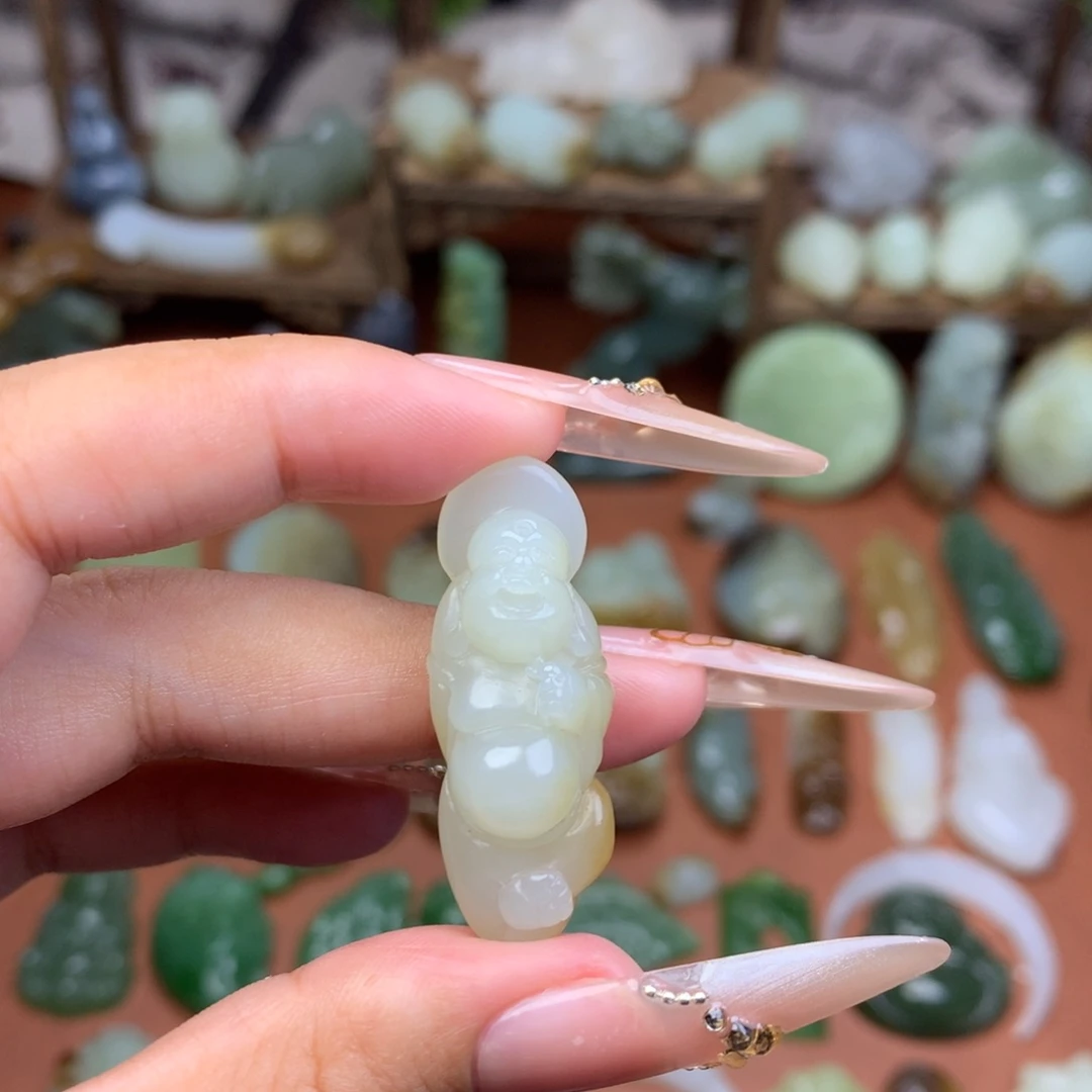 和田玉未镶嵌挂件