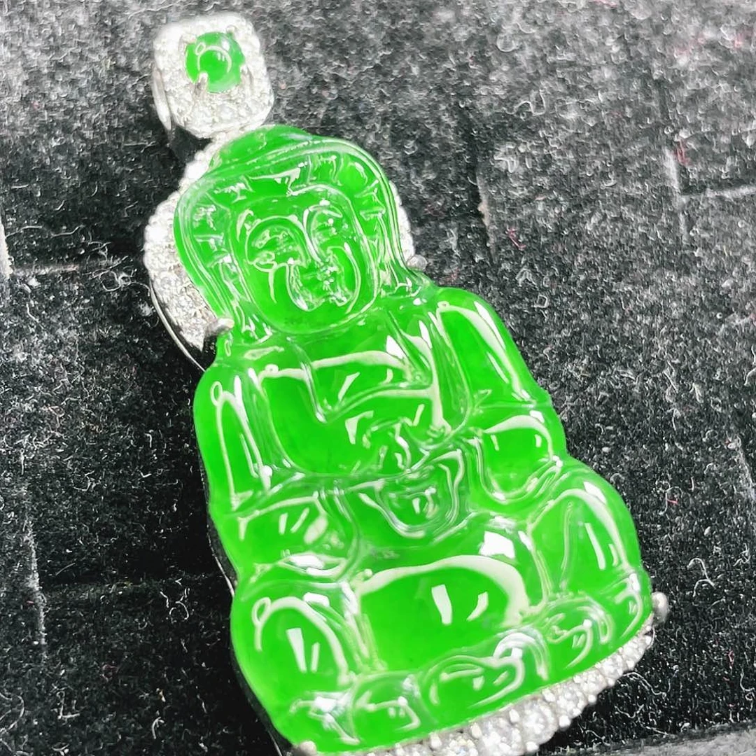 翡翠未镶嵌颈饰5，