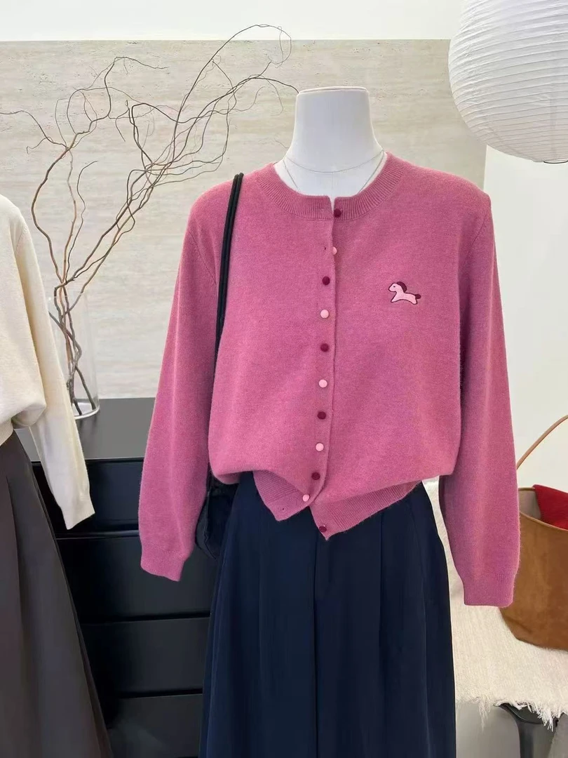 【WJ】秋冬款 周 6137  两色针织上衣（均码）