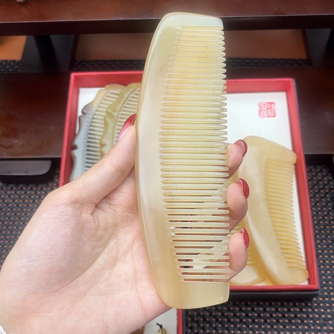手工制作纯牛角梳子