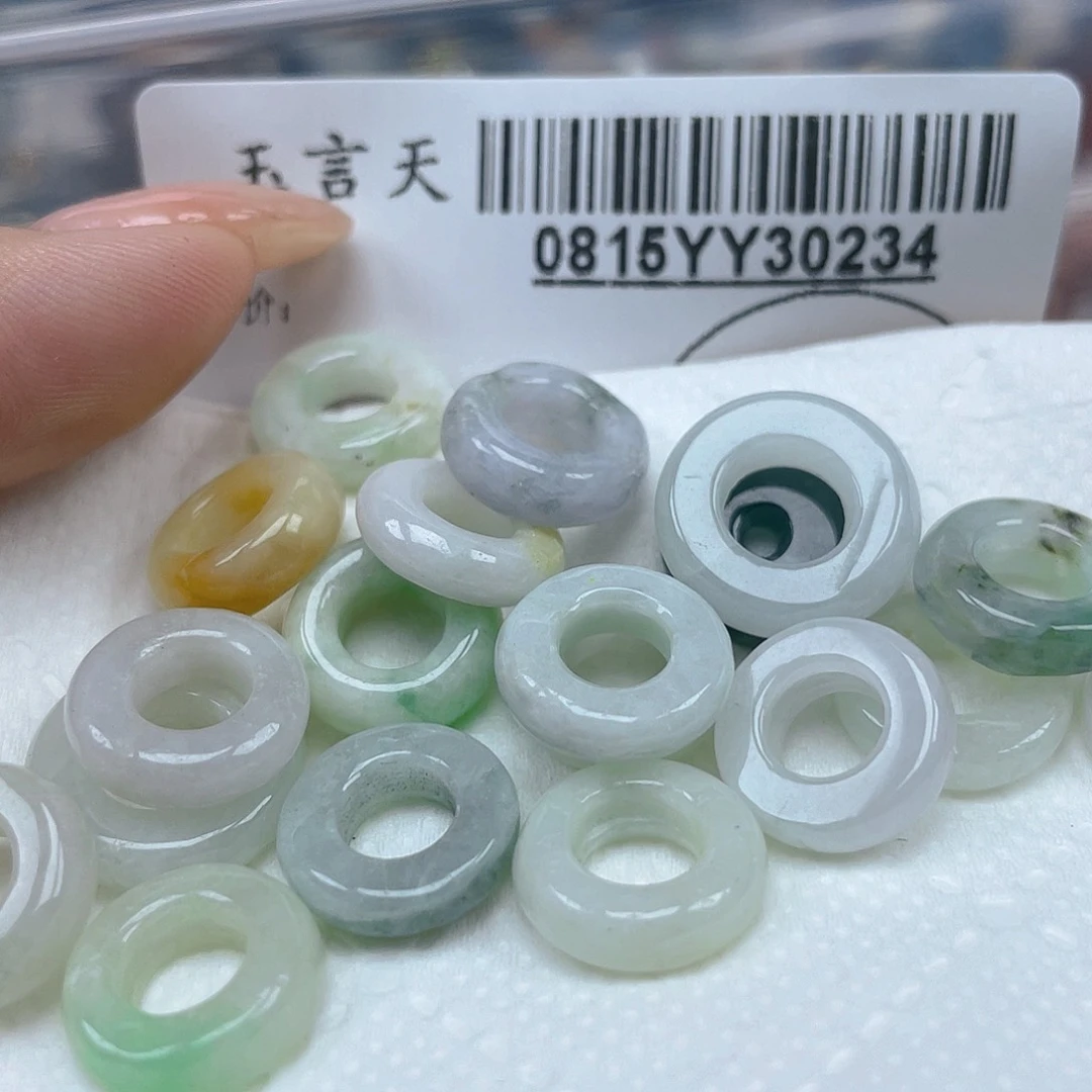 翡翠9K金镶嵌吊坠(不含链)