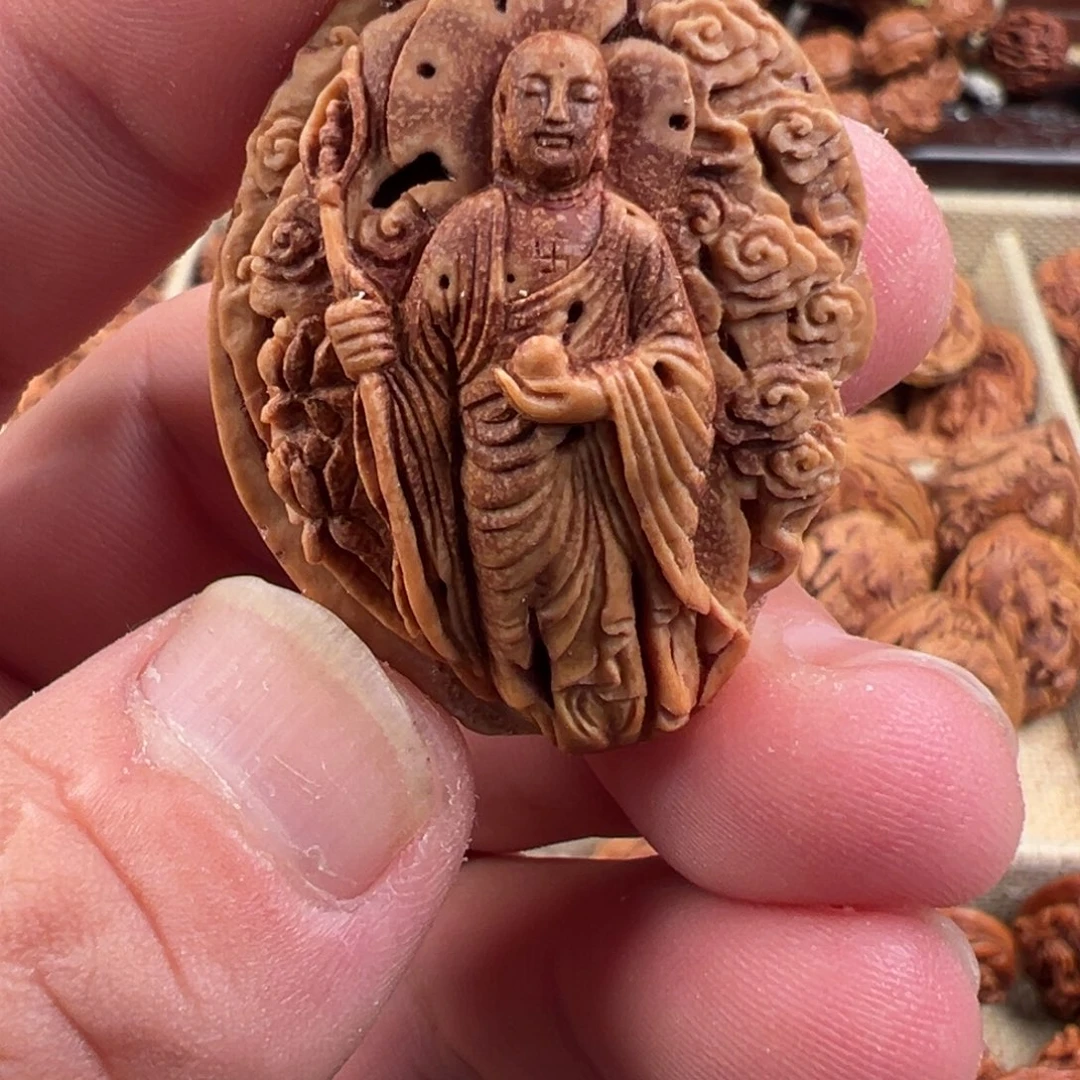 桃核吊坠桃核雕刻地藏王