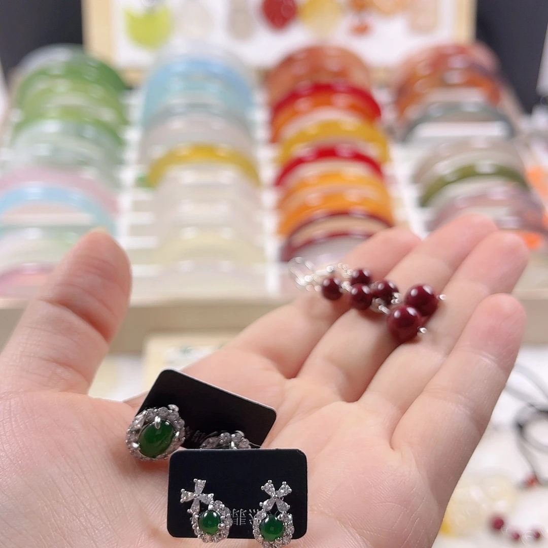 玛瑙/玉髓手镯未镶嵌꧁*꧂