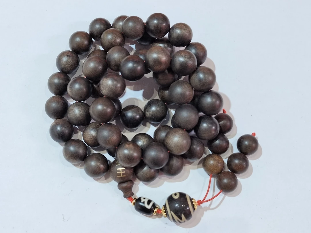 沉香 香港金丝凤缕纹山子黑奇老料1.6（双金标）