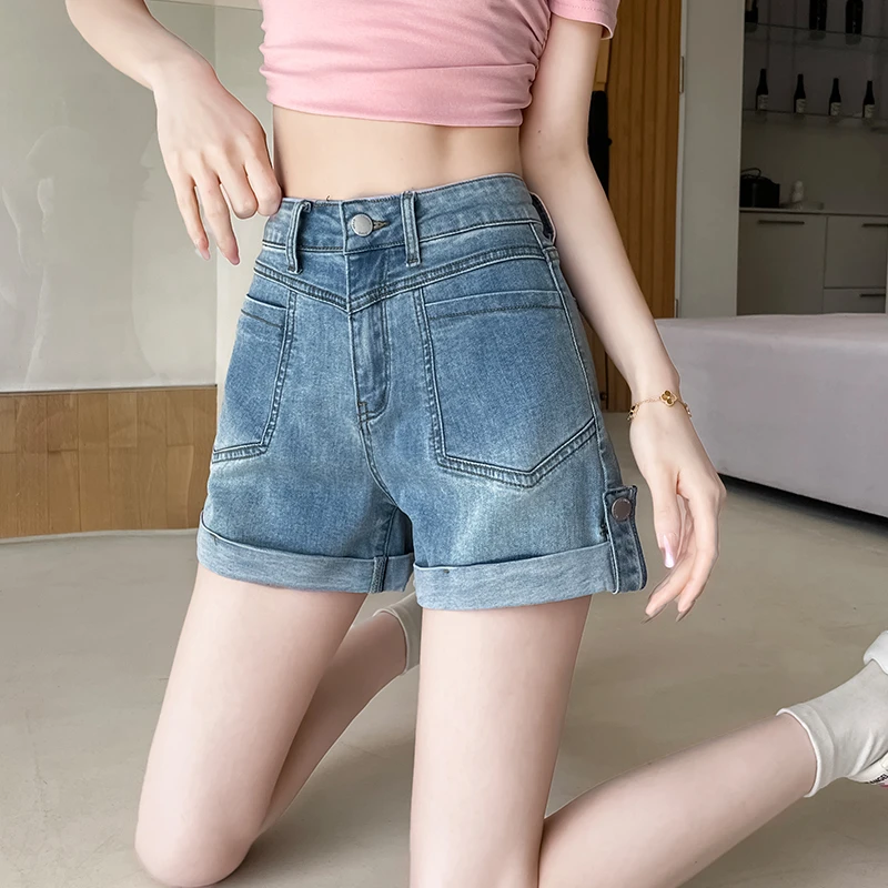 浅色卷边弹力牛仔短裤女2025夏季新款薄款边扣设计感a字辣妹热裤